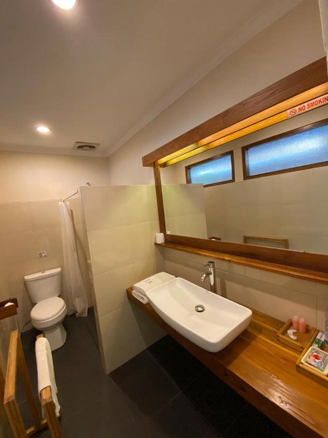 Jepara Marina Beach Bungalows Ngoại thất bức ảnh