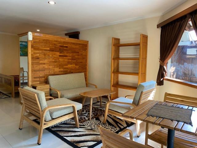 Jepara Marina Beach Bungalows Ngoại thất bức ảnh