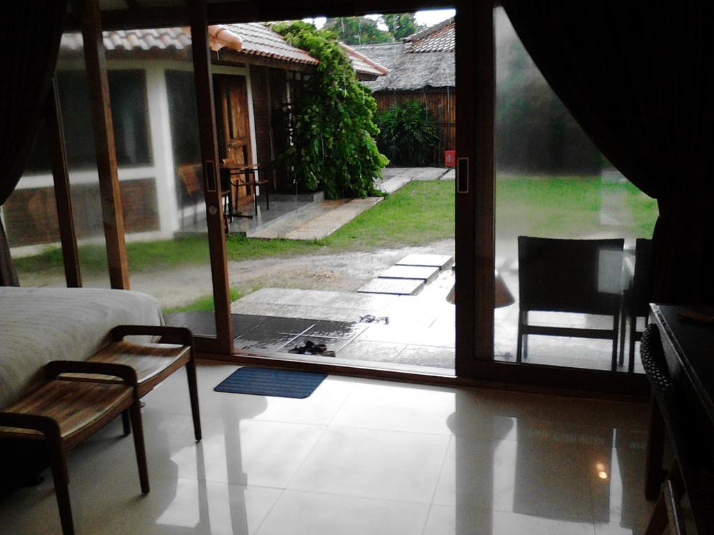 Jepara Marina Beach Bungalows Phòng bức ảnh