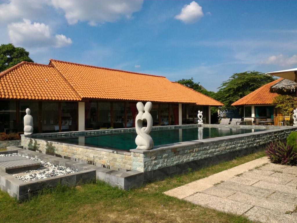Jepara Marina Beach Bungalows Ngoại thất bức ảnh