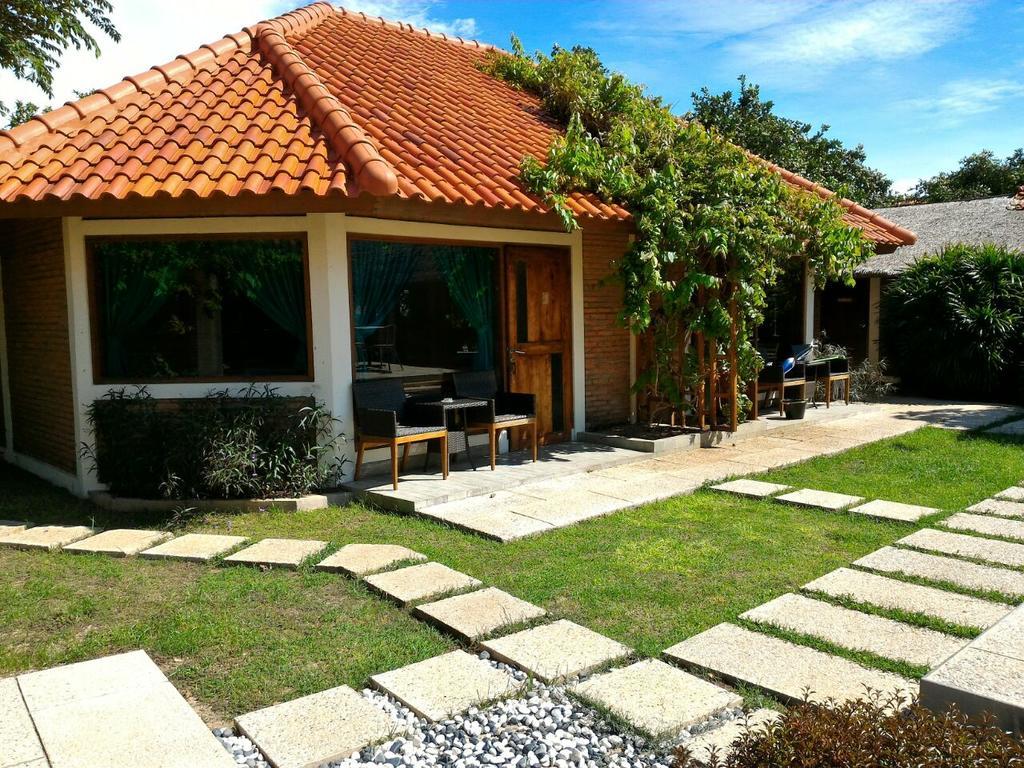 Jepara Marina Beach Bungalows Ngoại thất bức ảnh