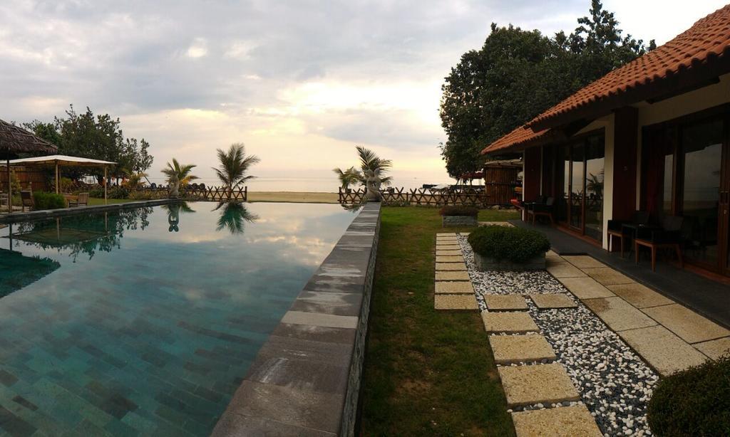 Jepara Marina Beach Bungalows Ngoại thất bức ảnh