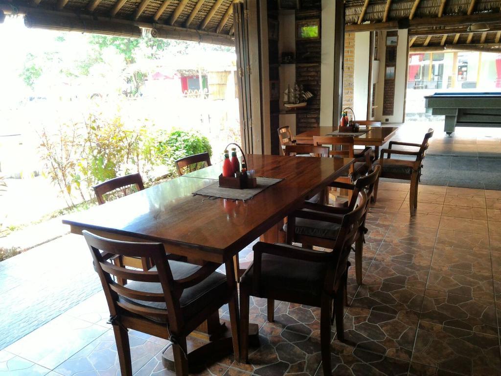 Jepara Marina Beach Bungalows Ngoại thất bức ảnh